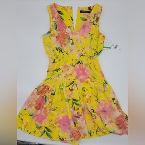 Melonie cocktail dress new size 8